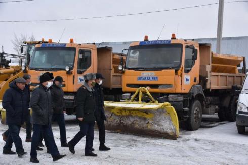 Готовность спецтехники к зиме проверили в Карагандинской области
