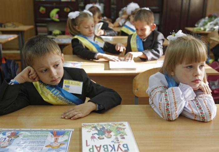 В Житомирской области 5 школ возвращают очное обучение, остальные не могут из-за отсутствия 100% вакцинации