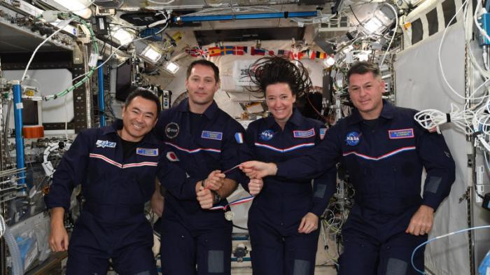 Астронавты SpaceX успешно вернулись на Землю
                09 ноября 2021, 14:41