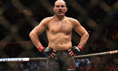 Легенду UFC могут отстранить от боев после завоевания чемпионского титула