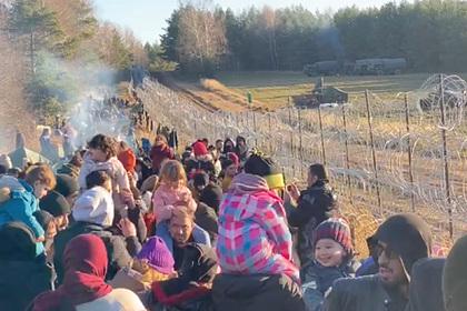 Застрявшие в Белоруссии мигранты назвали стоимость билета до польской границы