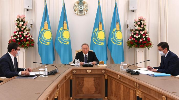 Назарбаев провел заседание совета по управлению 