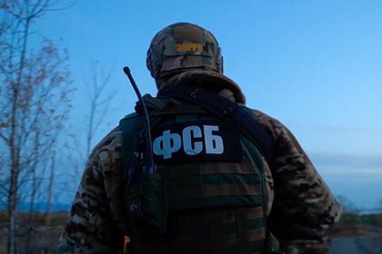 ФСБ задержала трех россиян за создание оружейной мастерской в гараже