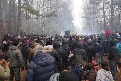 Группе мигрантов удалось прорваться из Белоруссии в Польшу