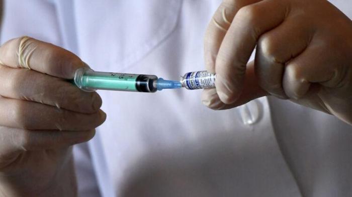 Сколько всего вакцинированных казахстанцев умерло от коронавируса