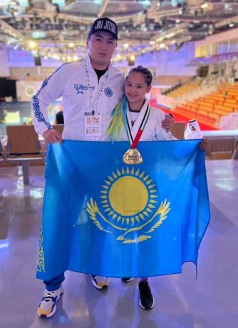 Жибек Кулымбетова стала трехкратной чемпионкой мира по джиу-джитсу