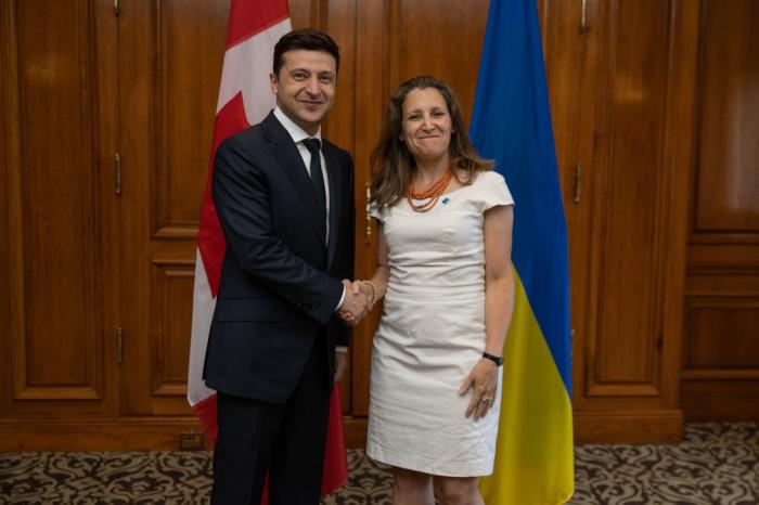 Глава Минфина Канады Фриланд приветствует принятие в Украине закона об олигархах