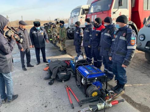В Карагандинской области для ликвидации ЧС зимнего периода приведены в готовность спасатели и техники