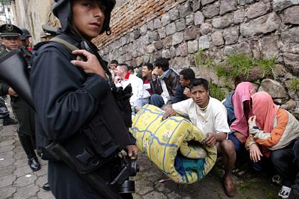 В Эквадоре десятки человек погибли в ходе боев в тюрьме