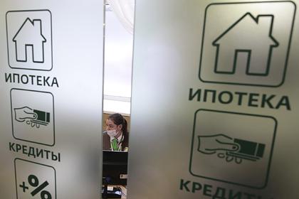 Власти придумали новый вариант ограничений на выдачу кредитов россиянам