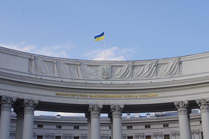 Украина запротестовала против указа Путина о Донбассе