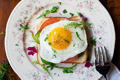 Диетолог назвала идеальный завтрак для похудения и плоского живота