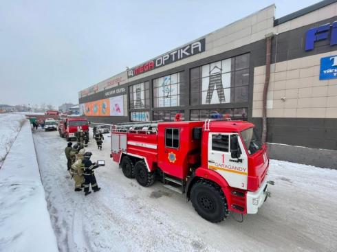 В Караганде проведены пожарно-тактические учения в торговом доме «Ануар»