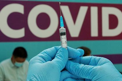 Ученый оценил опасность ревакцинации от COVID-19