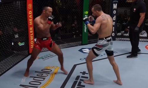 Видео сенсационной победы казахского файтера над американцем в UFC