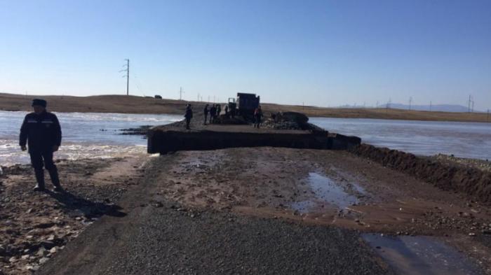 Плотину водохранилища прорвало в Алматинской области
                22 ноября 2021, 07:56