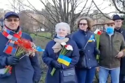 Посольство Украины поздравило Латвию с Днем независимости песней про Бандеру