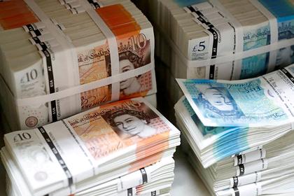 В Британии предсказали отказ от наличных денег