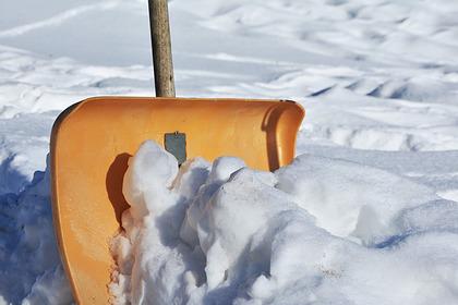 Россияне скупили лопаты в ожидании снегопадов