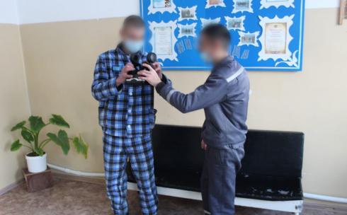 Осужденные в Карагандинской области используют очки виртуальной реальности для снятия стресса