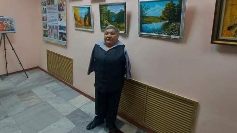 В музее Жезказгана работает выставка Карипбека Куюкова