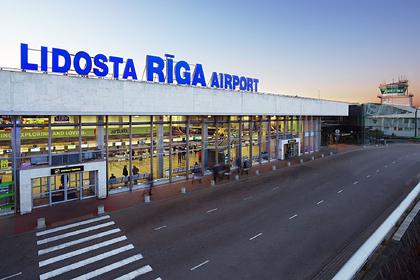 Международный аэропорт Риги приостановил авиасообщение из-за военных дронов