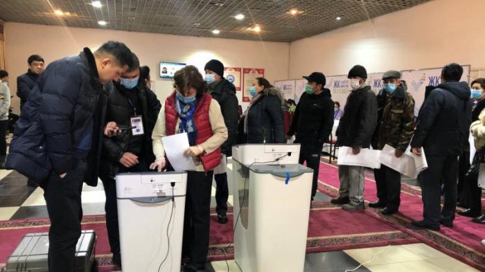 Парламентские выборы начались в Кыргызстане
                28 ноября 2021, 09:27