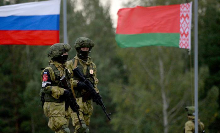 Беларусь и РФ проведут совместные военные учения вблизи Украины