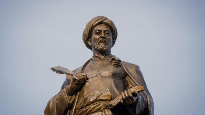 Памятник аль-Фараби открыли в Нур-Султане
                30 ноября 2021, 15:43