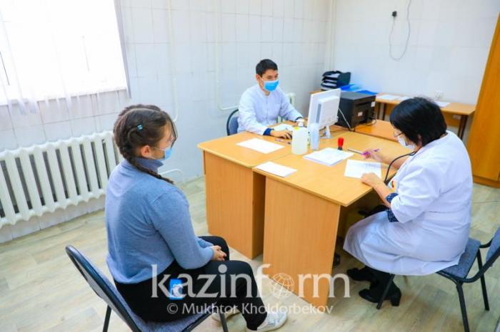 Более 76 тысяч подростков вакцинировались Pfizer в Казахстане