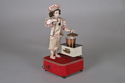 В Казани откроется выставка механических кукол и антиквариата XVIII-XX веков