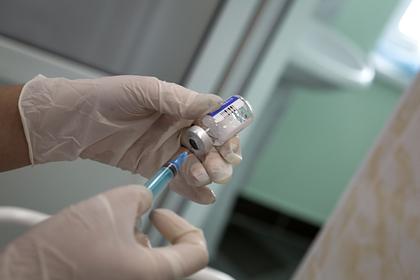 Гинцбург одобрил одновременную прививку назальной вакциной и «Спутником Лайт»
