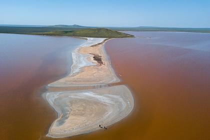 Россияне назвали самые красивые соленые озера страны