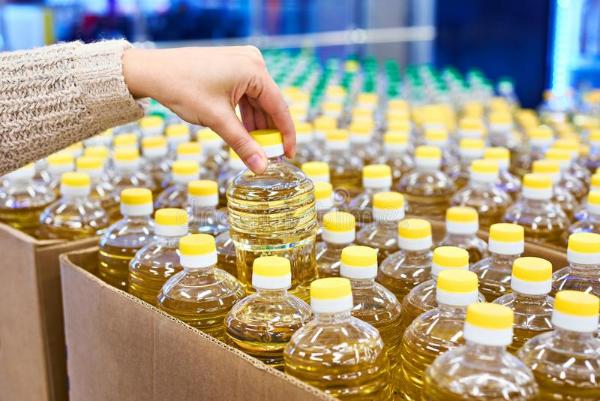 В октябре более чем вполовину выросло производство подсолнечного масла в Украине