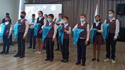 Шахтинских школьников приняли в ряды «Жас Ұлан»