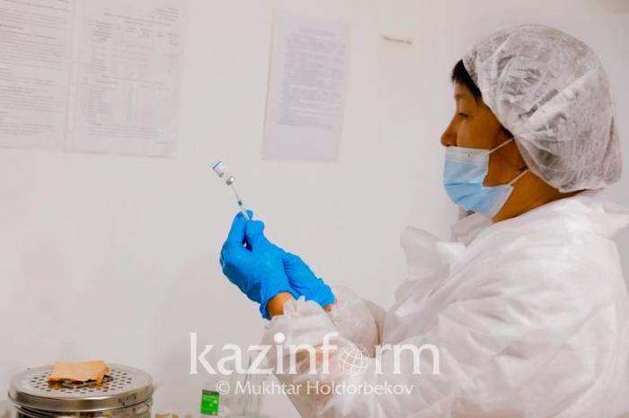 Запись на платную вакцинацию Pfizer началась в Алматы