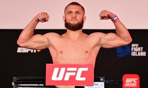 «Живая легенда». Уроженцу Казахстана прочат титул чемпиона UFC после яркой победы