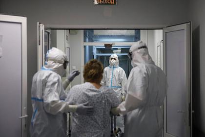 Россиянам назвали тревожные симптомы коронавируса