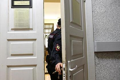 Российский следователь предстанет перед судом за взятку в 2,3 миллиона рублей