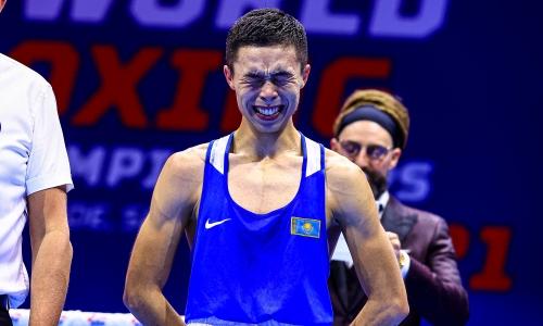 «Я растерялся». Казахстанский боксер рассказал о казусе в финале ЧМ-2021