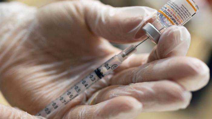 В Pfizer заявили о необходимости четвертой дозы вакцины
                10 декабря 2021, 18:25