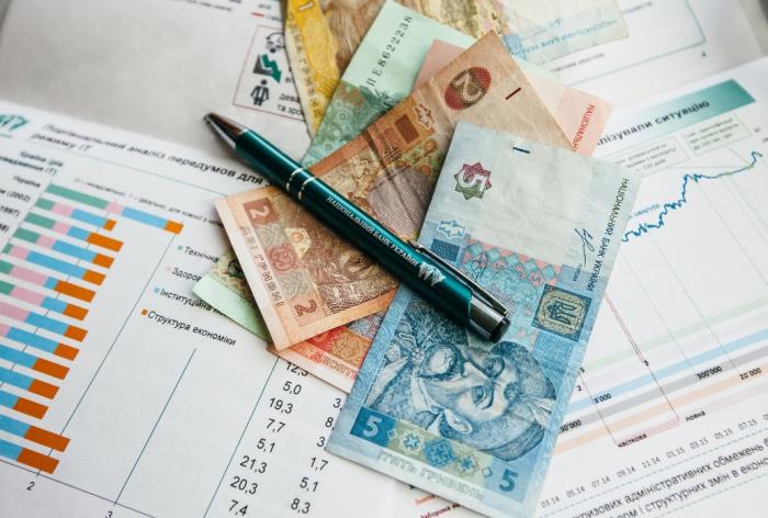 За месяц задолженность украинцев за ЖКХ снизилась почти на 7%