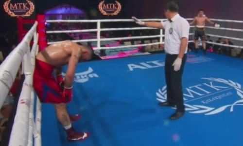 Видео нокаута 20-летнего непобежденного казахстанца на вечере бокса в Алматы