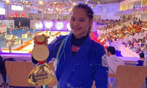 Юная казахстанка стала чемпионом мира по грэпплингу в Москве