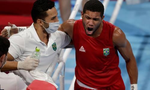 Сотворивший сенсацию на Олимпиаде-2020 обидчик казахстанца перешел в профессиональный бокс