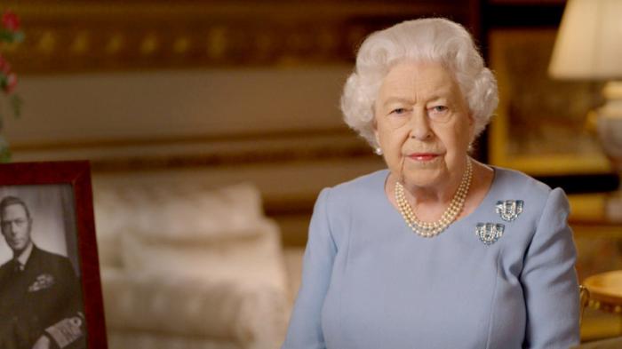 Елизавета II обратилась с просьбой к принцу Уильяму и Кейт Миддлтон
                19 декабря 2021, 14:30