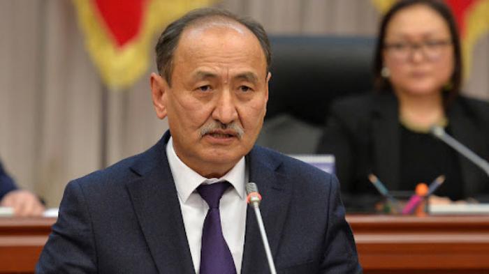 В Кыргызстане медики будут просить у президента отставки главы минздрава  
                20 декабря 2021, 14:54