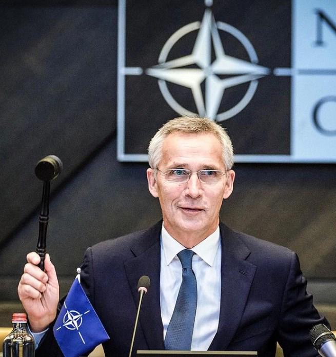 Генсек НАТО готов созвать совет с Россией в январе 2022