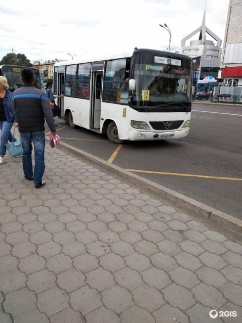 В Караганде персонал автобуса отказался ехать на конечную остановку и высадил пассажирку