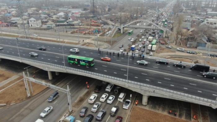 Алматинцы недовольны новой транспортной развязкой по проспекту Рыскулова
                24 декабря 2021, 06:29